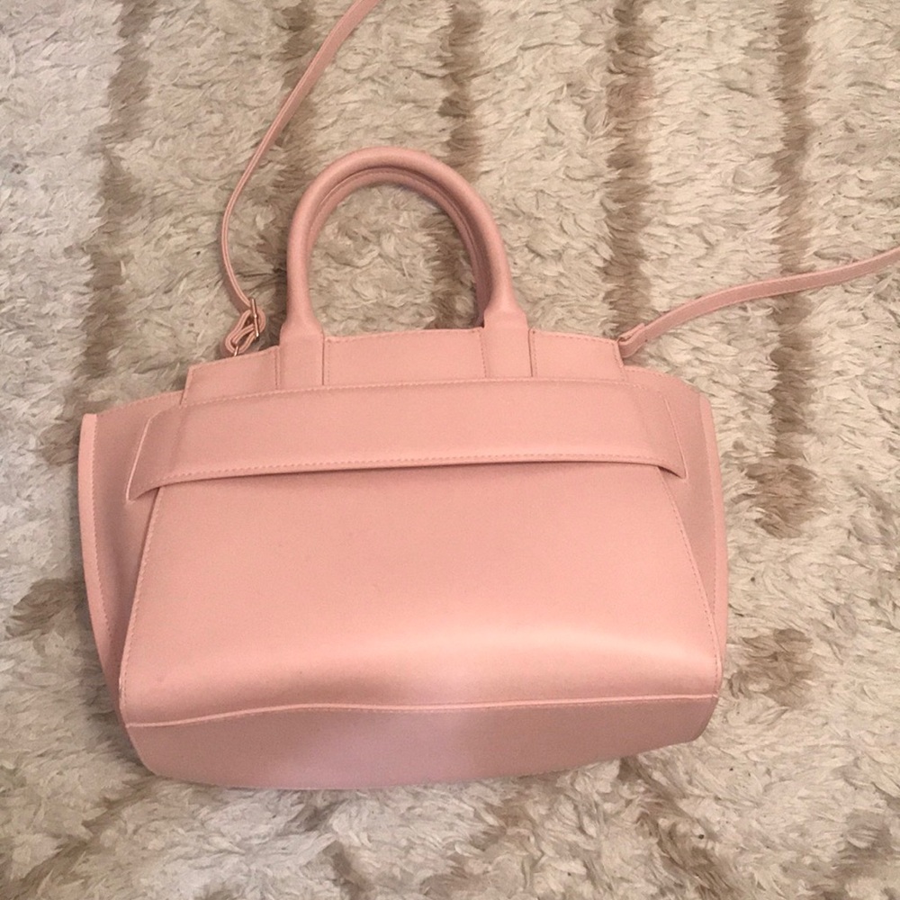Perfect spring/summer bag